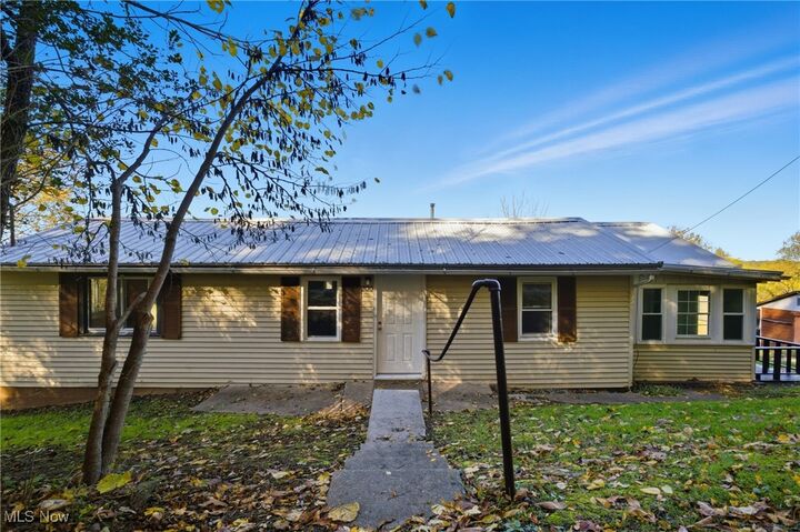 Property Photo:  200 South Street  WV 26101 