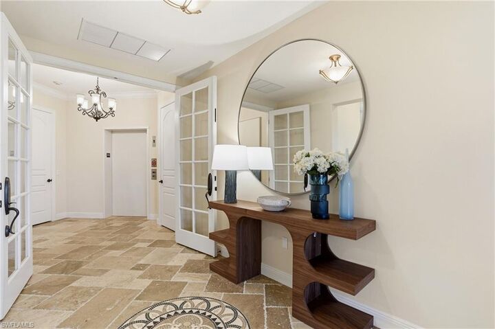 Property Photo:  2546 Marquesa Royale Ln 7-302  FL 34109 