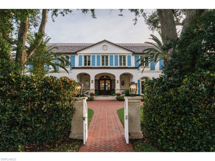 Property Photo:  4296 Cutlass Ln  FL 34102 
