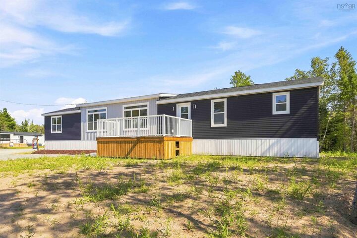 Property Photo: 11 Pebble Lane NS B0N 2J0
