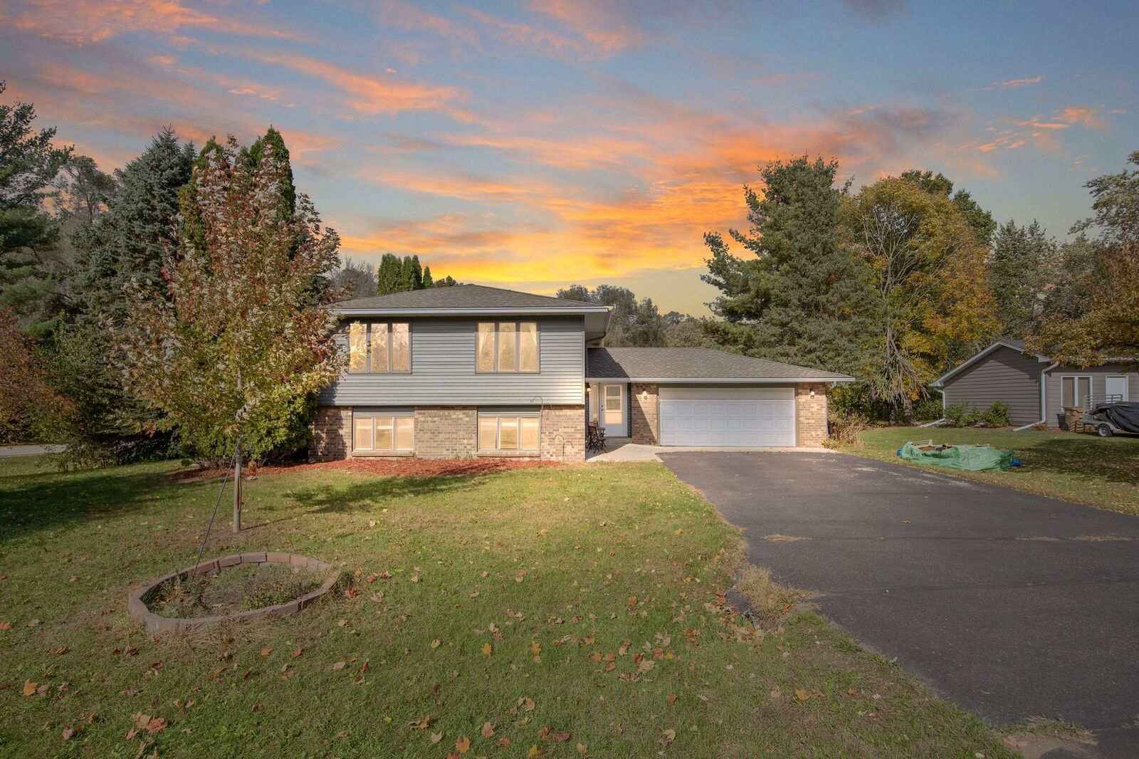 Property Photo: 16120 6th Street N MN 55043