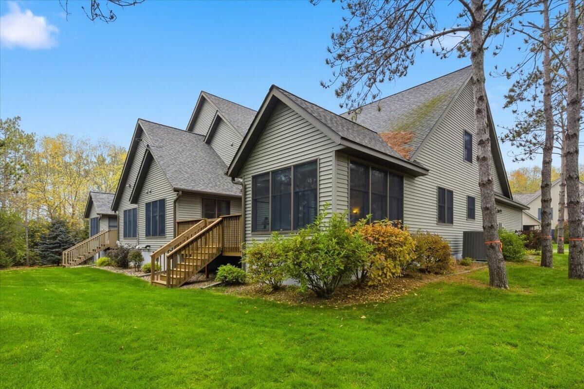 Property Photo:  1787 Saint Andrews Place  WI 54017 