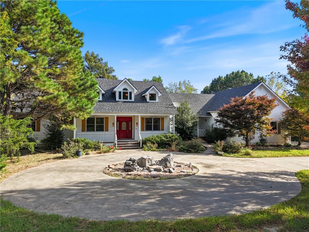 Property Photo:  615 County Road 102  AR 72632 