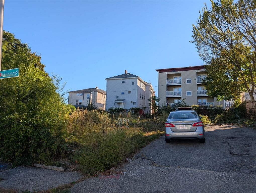 Property Photo: 1 Arlington St MA 01604