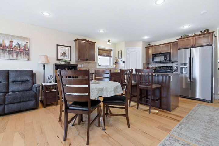 Photo de la propriété: 184 Jenner Crescent AB T4P 0B4