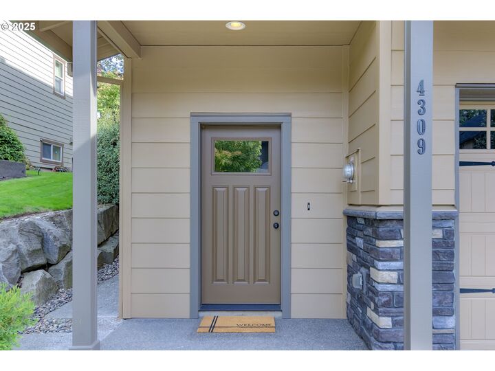 Property Photo:  4309 SE 179th Ct  WA 98683