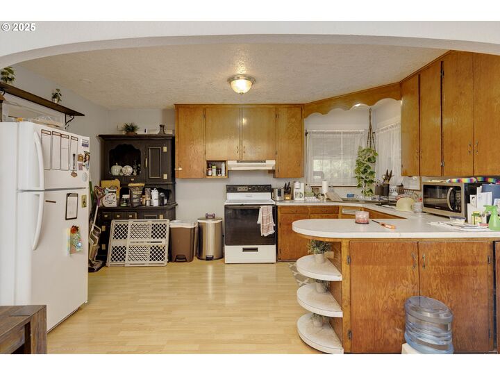 Property Photo: 307 Sherman St OR 97101