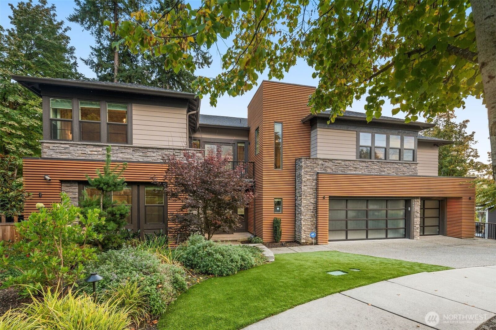 Property Photo: 10037 NE 162nd Street WA 98011