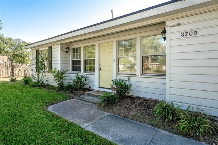Property Photo: 3709 Ernest Street LA 70605