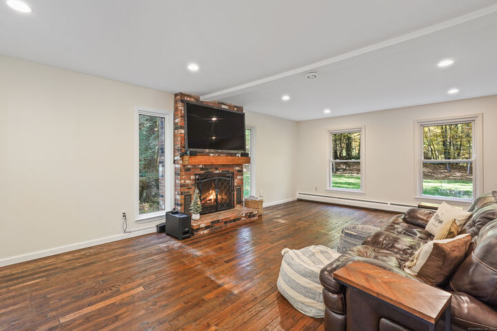 Property Photo: 19 Kimberly Drive CT 06804