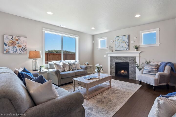 Property Photo: 18115 E Barclay Ct 2/3 Stoneridge Encore WA 99016