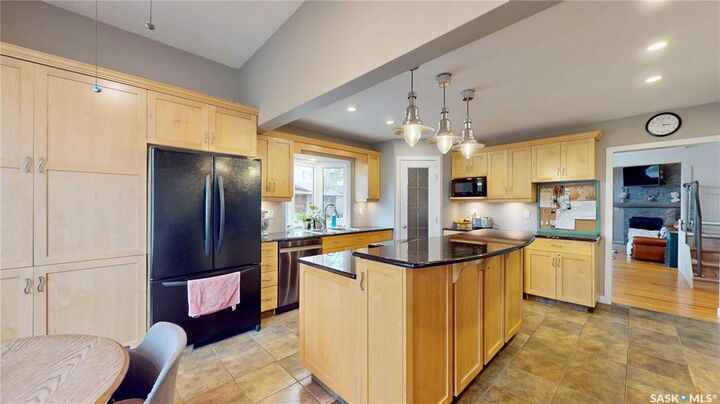 Photo de la propriété:  3355 Westminster Road  SK S4V 1A7