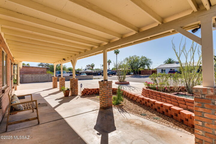 Property Photo: 5741 E 33rd Street AZ 85711