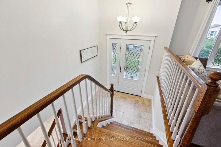 Photo de la propriété:  5 Rosemary Road  ON L7J 1E9