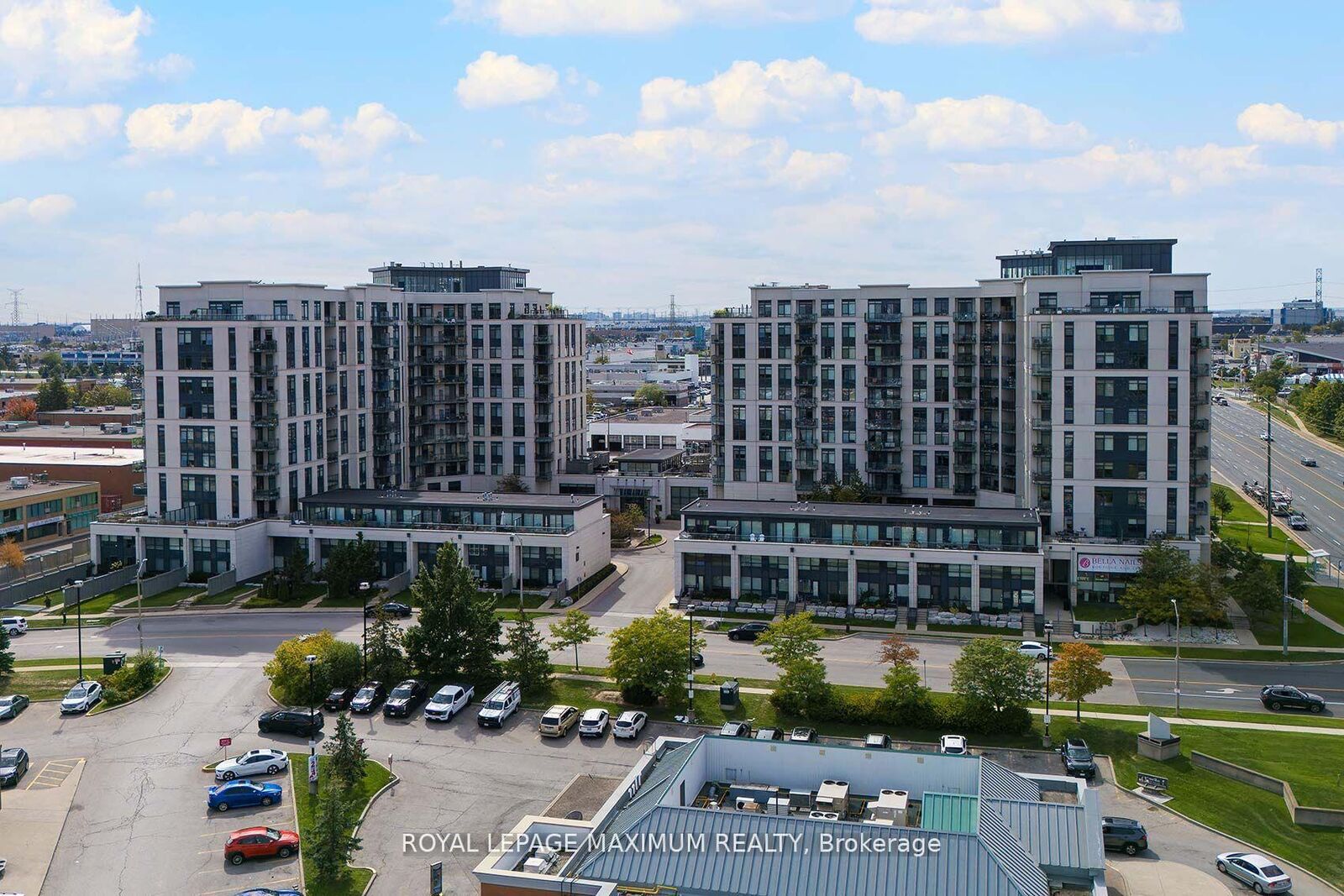 Property Photo:  12 Woodstream Boulevard 312  ON L4L 8C4