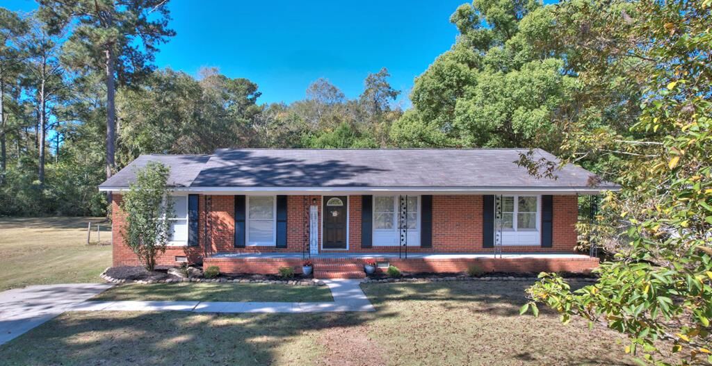 Property Photo: 2803 Elton Street GA 31707