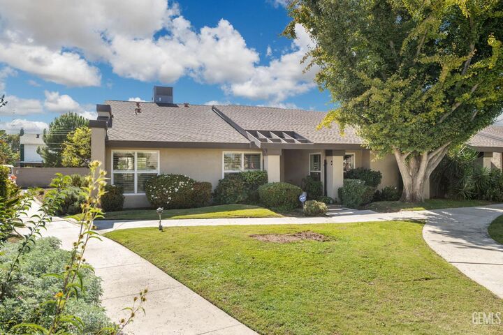 Property Photo:  3328 El Encanto Court  CA 93301 