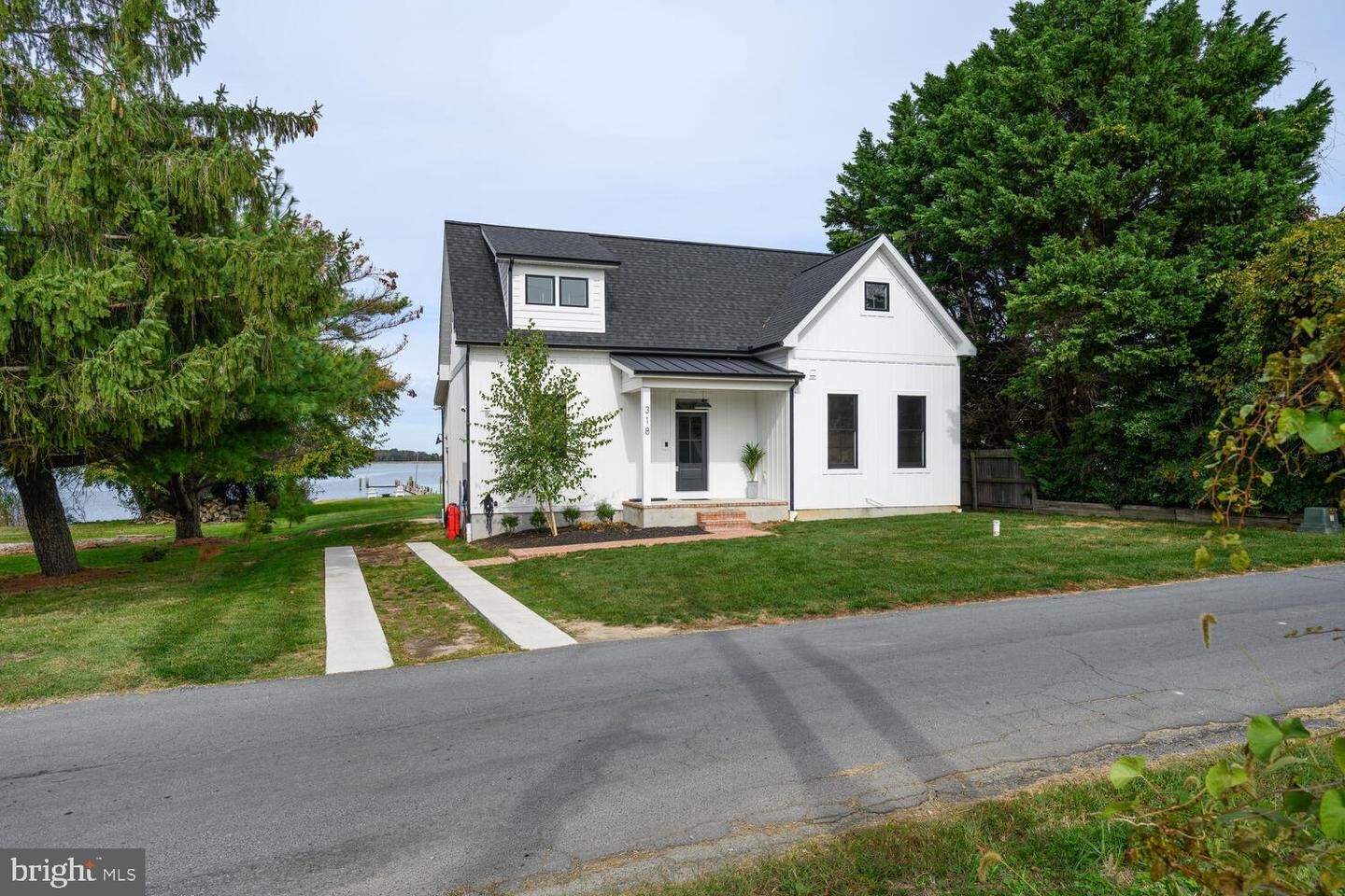 Property Photo: 318 Old Point Road MD 21619
