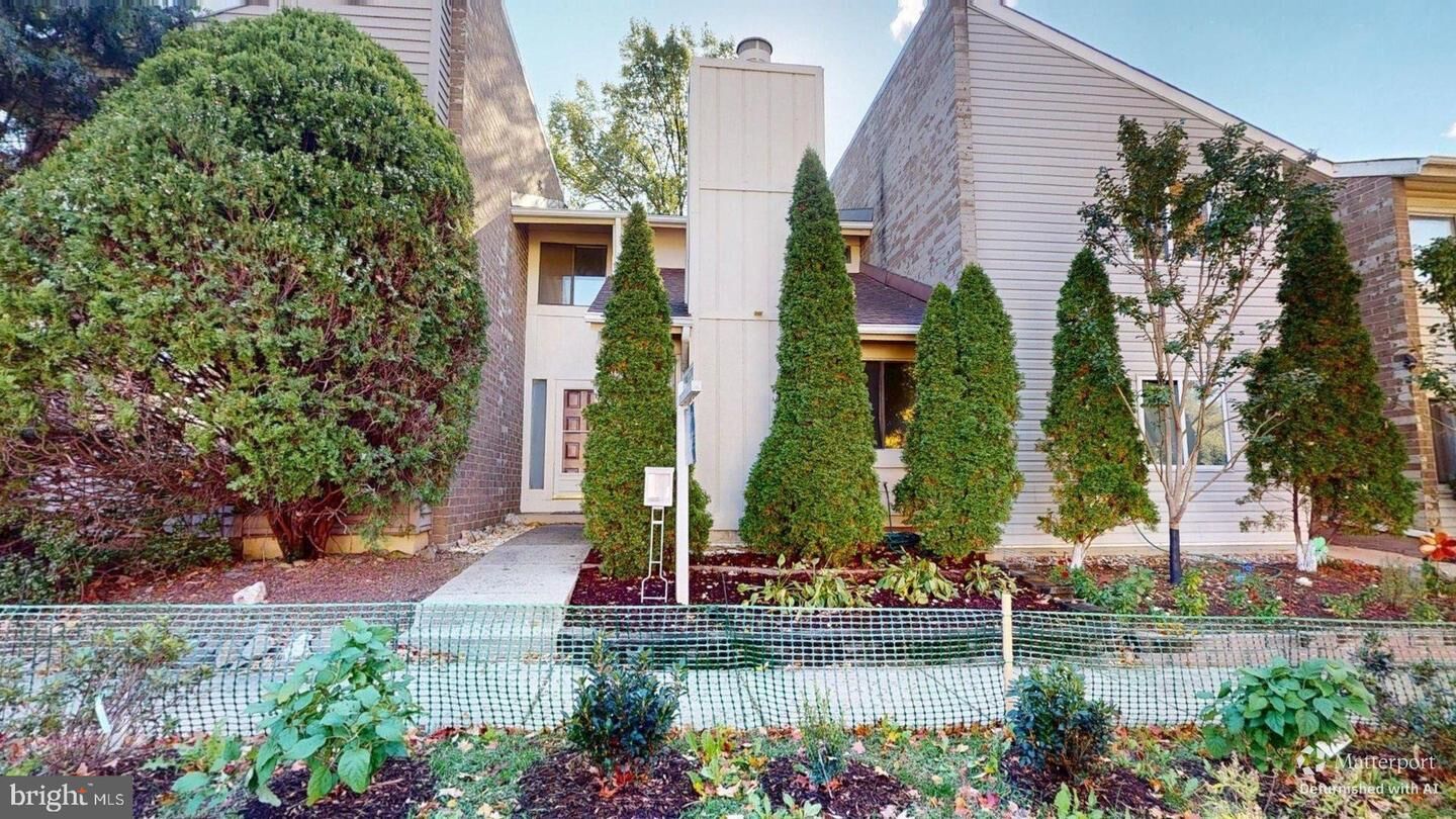 Property Photo:  13366 Hungerford Place  VA 20170 