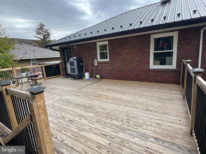 Property Photo:  73 Lavale Court  MD 21502