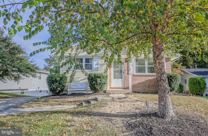 Property Photo:  2893 Chalet Court  VA 22192 