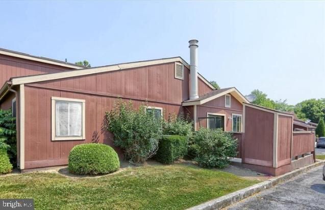 Property Photo: 221 Lee Court PA 17025