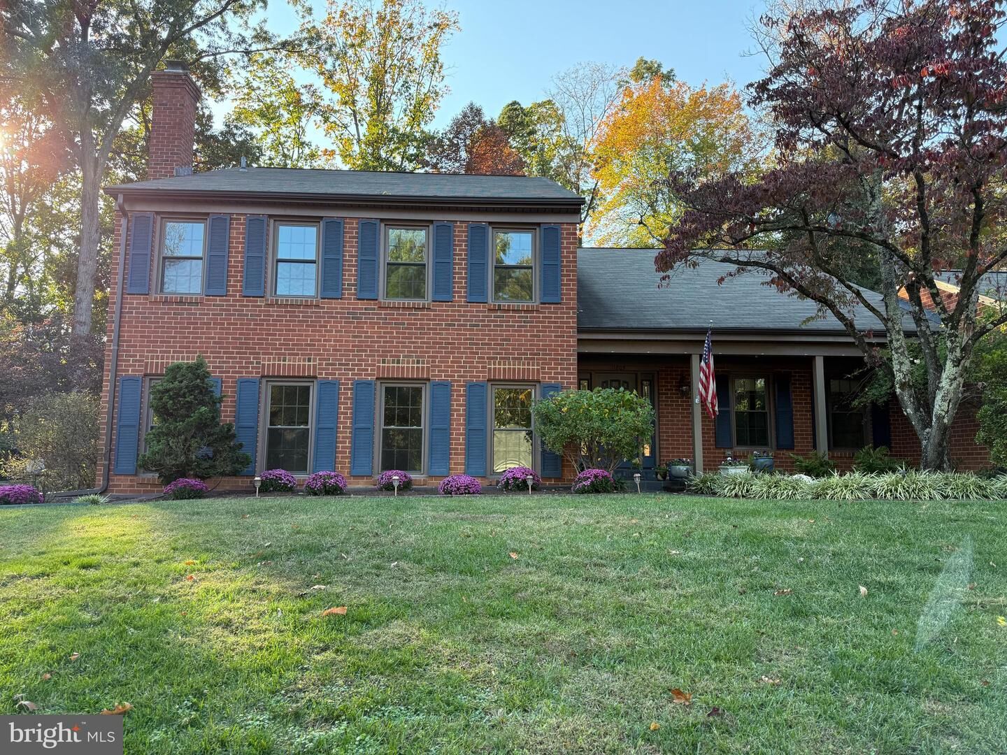 Property Photo: 11803 Grey Birch Place VA 20191