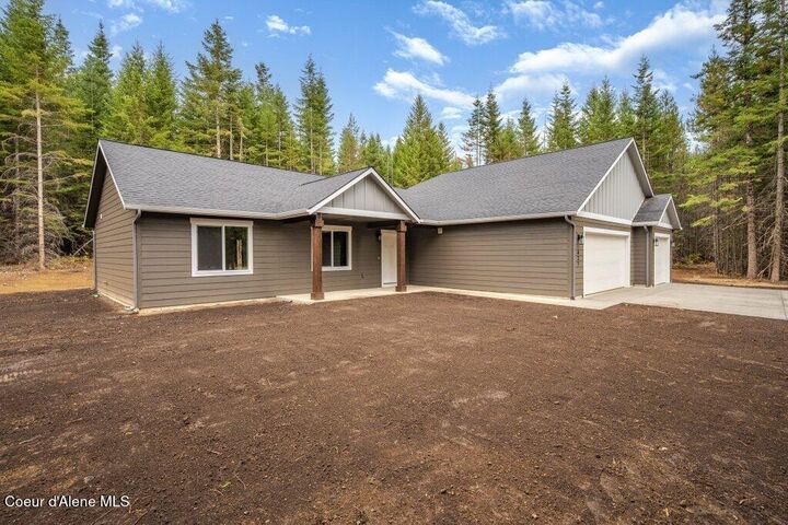 Property Photo:  55 Sunshine Meadows  ID 83801