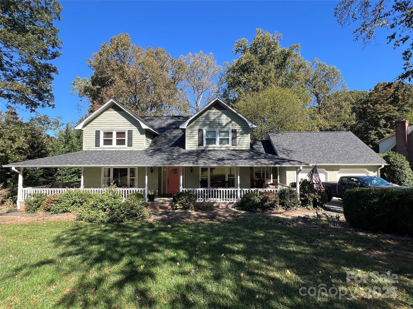 Property Photo:  303 Fallingbrook Drive  NC 28012 