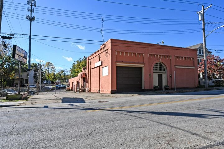 6611 Madison Road  Cincinnati OH 45227 photo