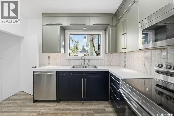 Property Photo:  305 Adelaide Street E  SK S7J 0H8