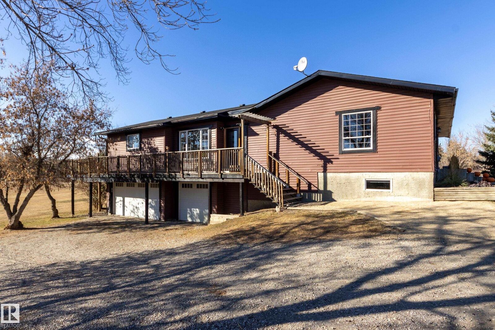 Property Photo: 51121 Rge Road 270 11 AB T7Y 1G2