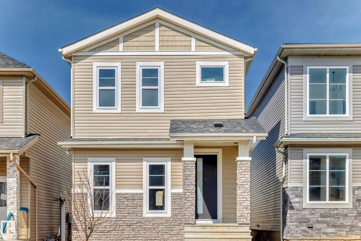 3520 42 Avenue  Beaumont AB T4X 3B3 photo