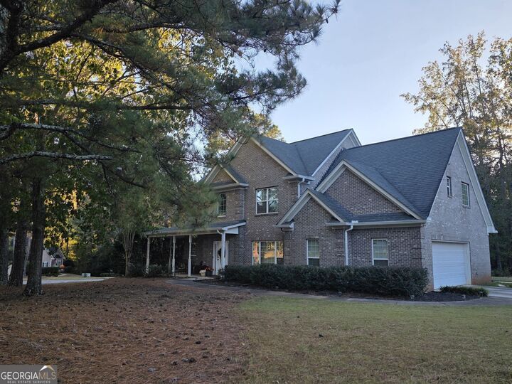 Property Photo: 801 Eggie Court GA 30252