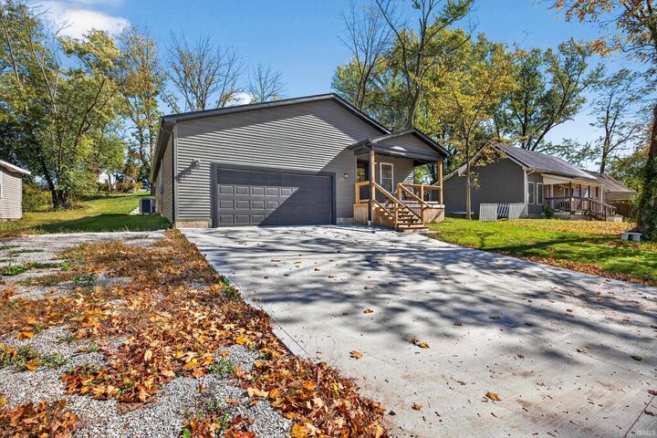 Property Photo: 2112 G Street IN 47421