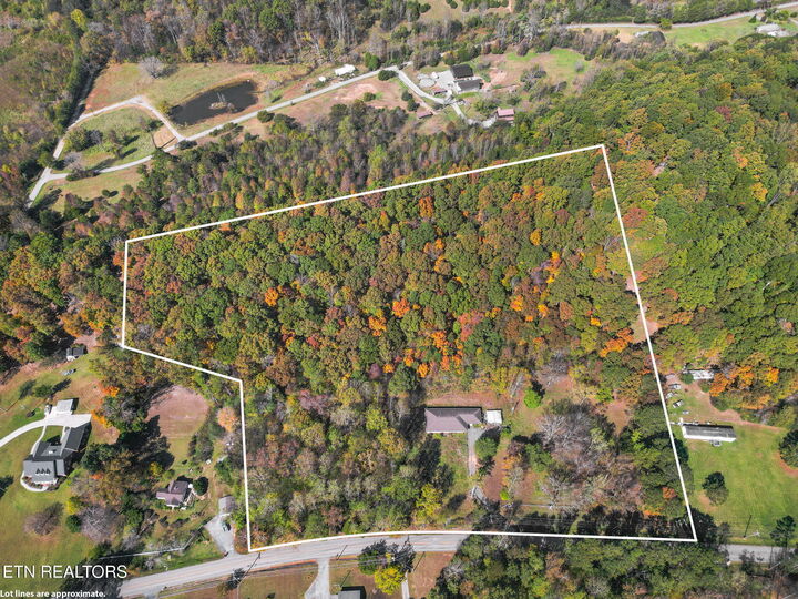 Property Photo: 12515 Yarnell Rd TN 37932