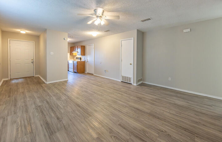 Property Photo:  804 E 77th Street  TX 79404