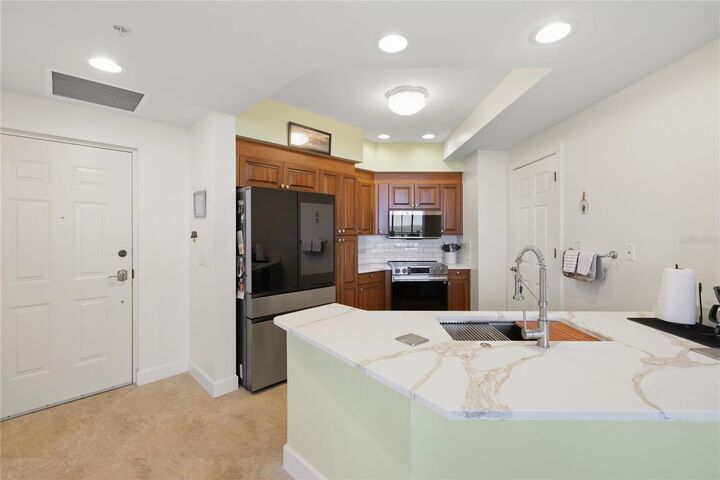 Property Photo:  3191 Matecumbe Key Road 701  FL 33955 