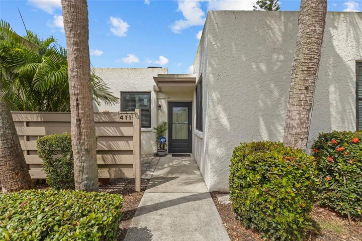 411 Palm Tree Drive 411  Bradenton FL 34210 photo