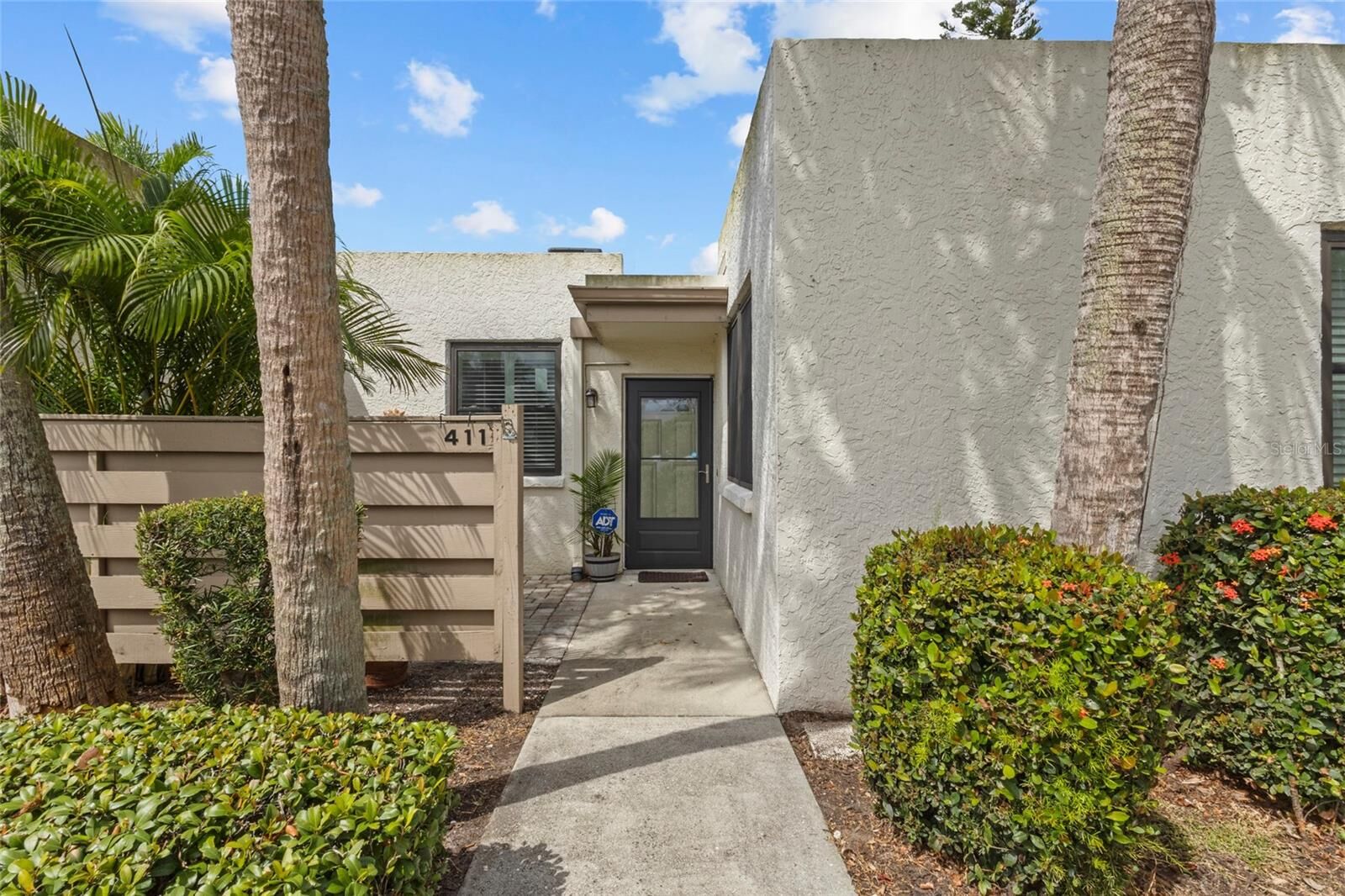 Property Photo:  411 Palm Tree Drive 411  FL 34210 