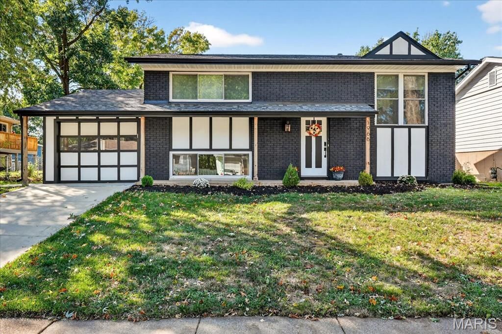 Property Photo: 1966 San Luis Rey Parkway MO 63026