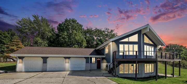 Property Photo: 4154 S Sunset Drive MI 49412