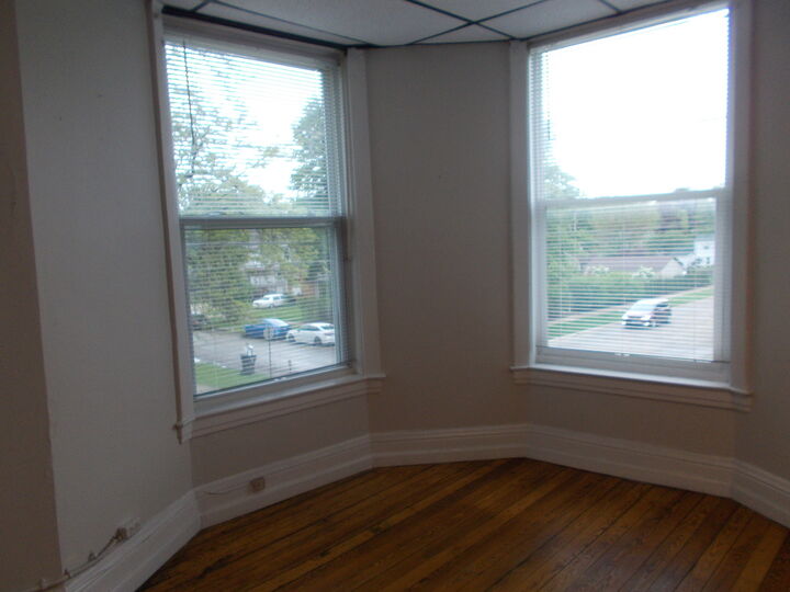 Property Photo:  2900 Enoch Avenue 3  IL 60099 
