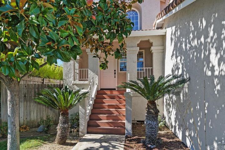 Property Photo:  44727 Calle Banuelos  CA 92592