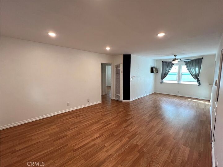 Property Photo:  5835 Bowcroft 2  CA 90016