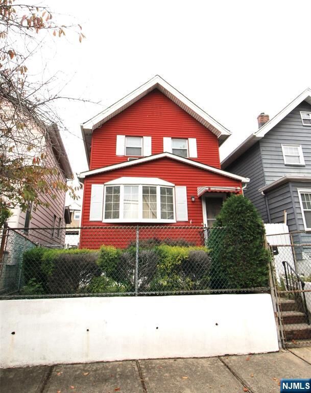 Property Photo:  425 Davis Avenue  NJ 07032