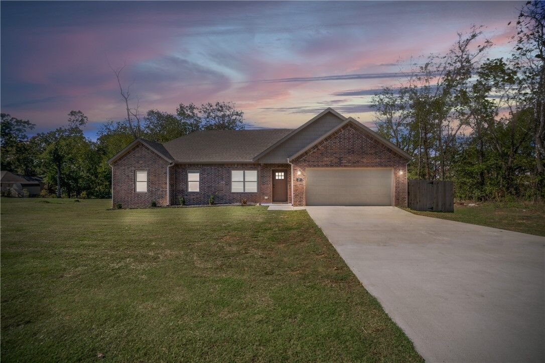 Property Photo:  20 Dugan Circle  AR 72715 