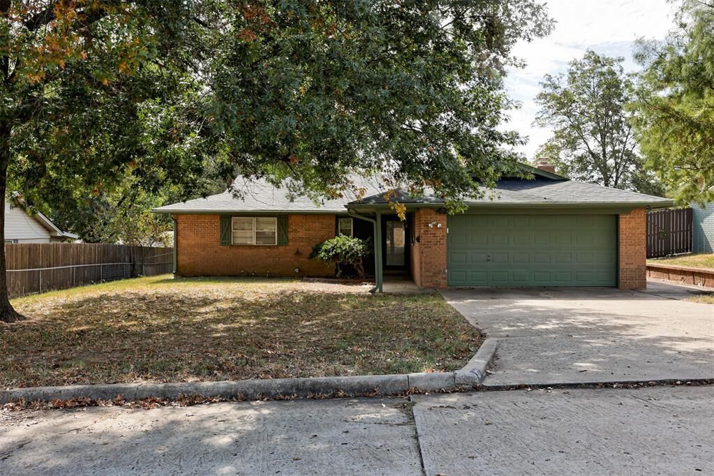 Property Photo:  42 Mojave Drive  OK 74801 