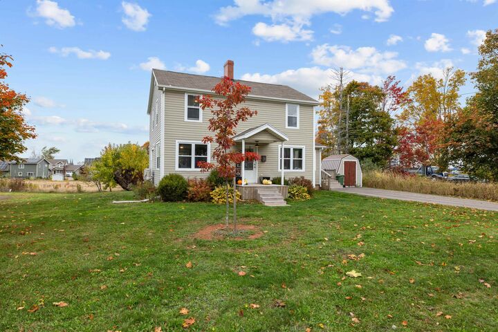 Property Photo:  32 Stratford Road  PE C1B 1T5