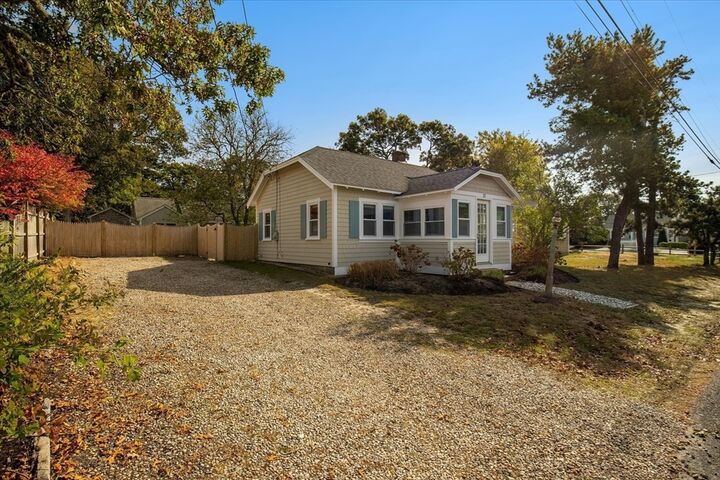 Property Photo:  22 Ferncliff Rd  MA 02639 